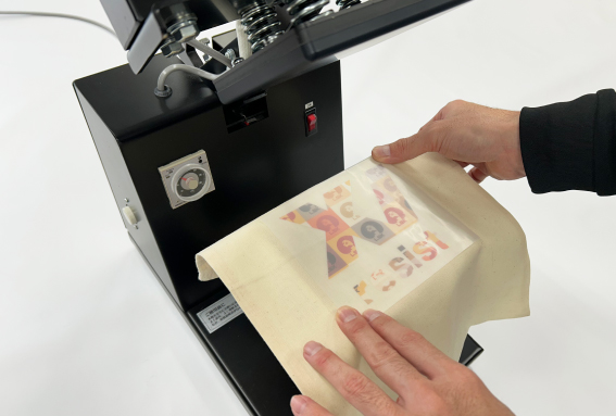 オリジナルグッズ ラバー転写工程1